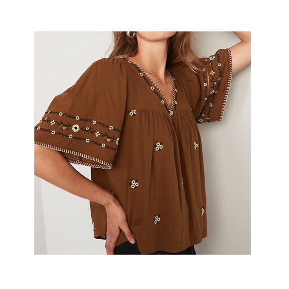 Old Navy Floral-Embroidered V-Neck Bell-Sleeve Top Size Large - Picture 1 of 5